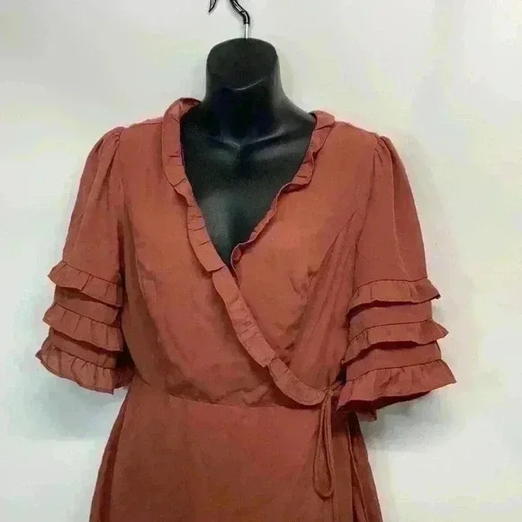 June and Hudson size medium rust colored wrap dress - Picture 1 of 11